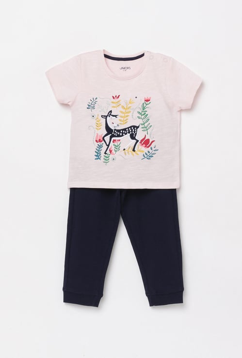 JUNIORS Girls Printed Round Neck T-shirt with Elasticated Joggers