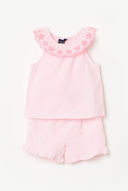 JUNIORS Girls Embroidered Round Neck Top with Shorts