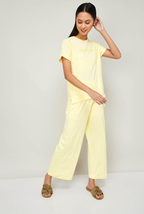 VAN HEUSEN Women Printed Lounge T-shirt with Solid Pyjamas
