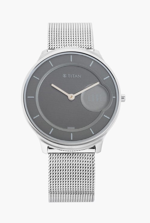 TITAN Men Analog Watch - 1843SM01