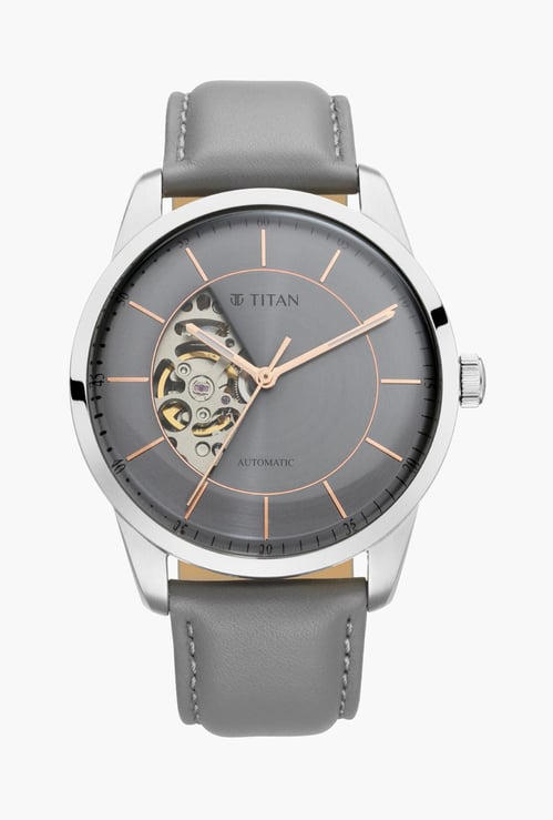 TITAN Men Solid Analog Watch - 90126SL01