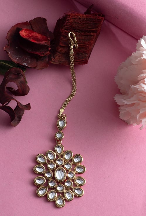 ESTELE Embellished Maang Tikka