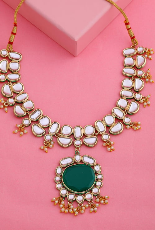 ESTELE Embellished Pendant Necklace