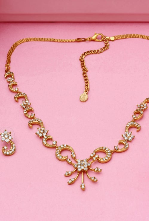 ESTELE Women American Diamond Nakshatra Swirl Necklace Set