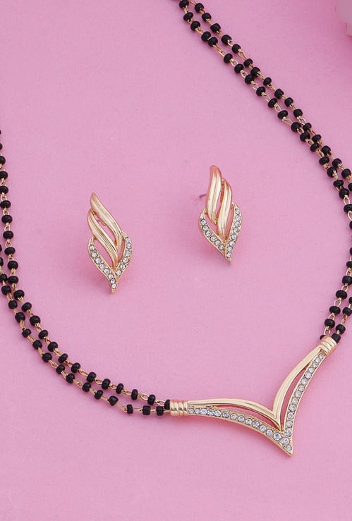 ESTELE Embellished Necklace and Earrings Set