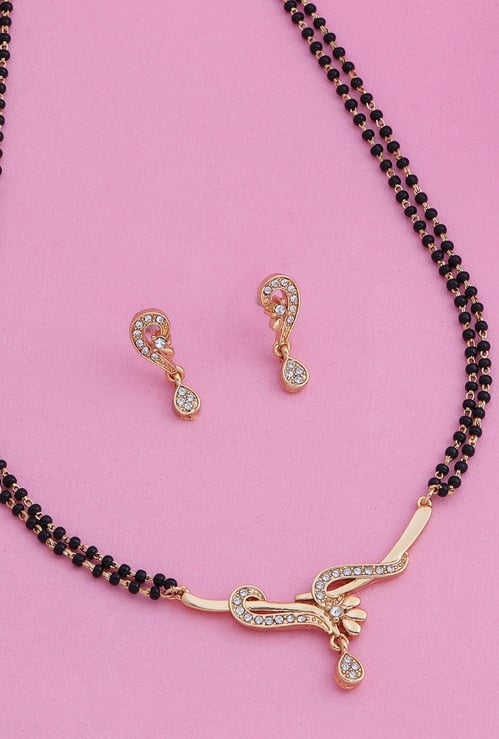 ESTELE Embellished Necklace and Earrings Set