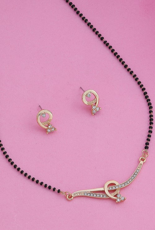 ESTELE Embellished Necklace and Earrings Set