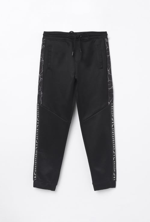 FAME ACTIVE Boys Placement Printed Slim Fit Joggers