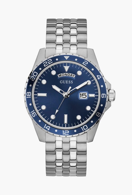 GUESS Men Analog Watch with Metal Strap -  GW0220G1