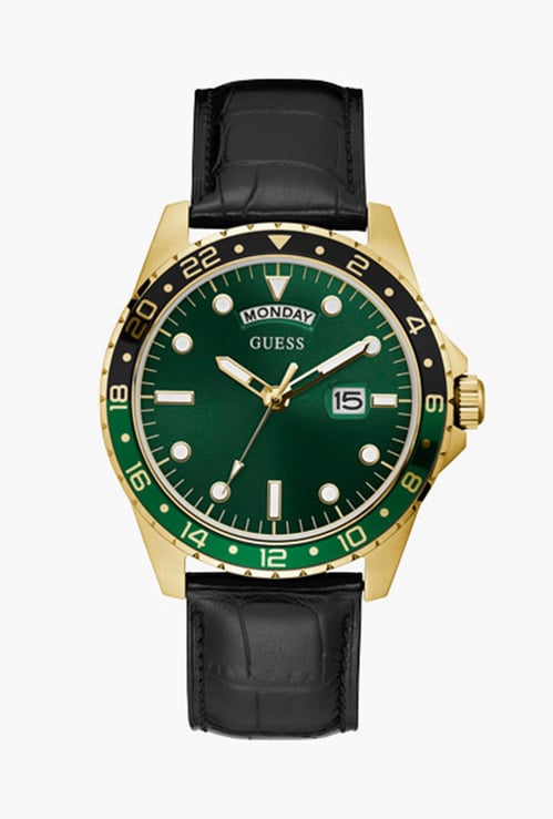 GUESS Men Analog Watch with Leather Strap - GW0221G1