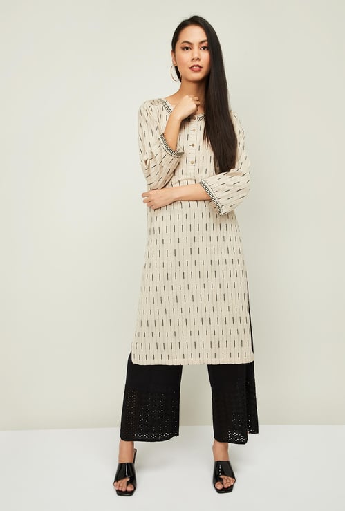 W Women Embroidered Three-quarter Sleeves Straight Kurta