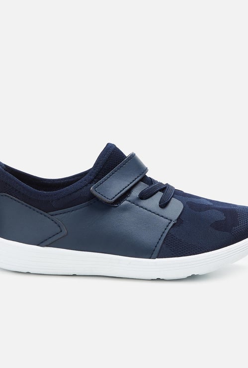 FAME FOREVER Boys Textured Shoes