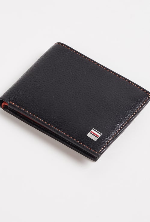 TOMMY HILFIGER Men Textured Leather Wallet
