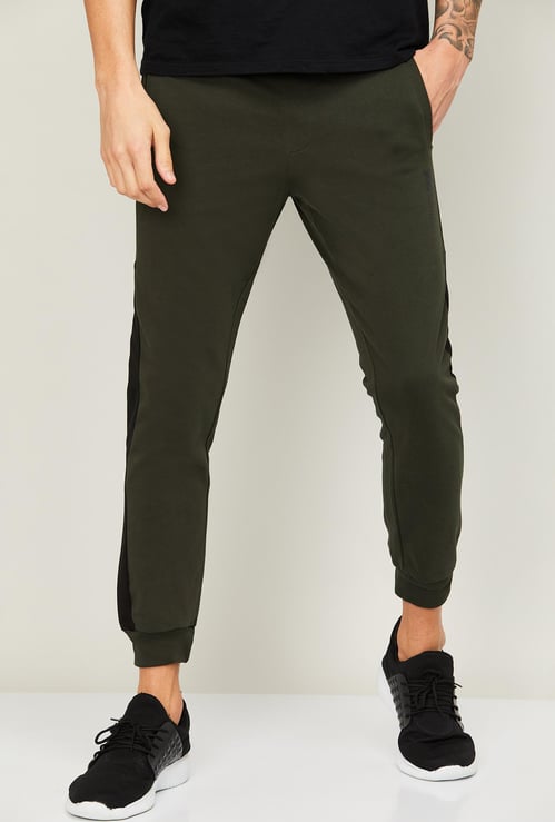 BOSSINI Men Striped Elasticated Joggers