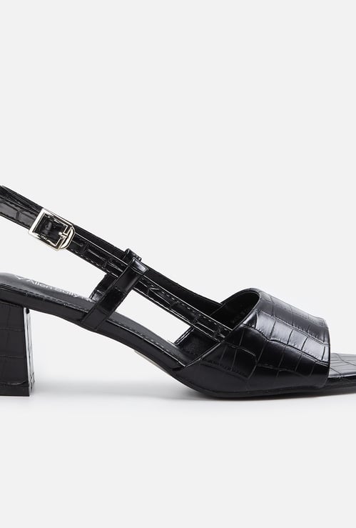 ALLEN SOLLY Women Solid Block Heels
