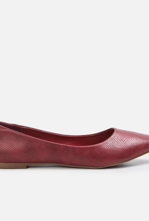 ALLEN SOLLY Women Textured Ballerinas