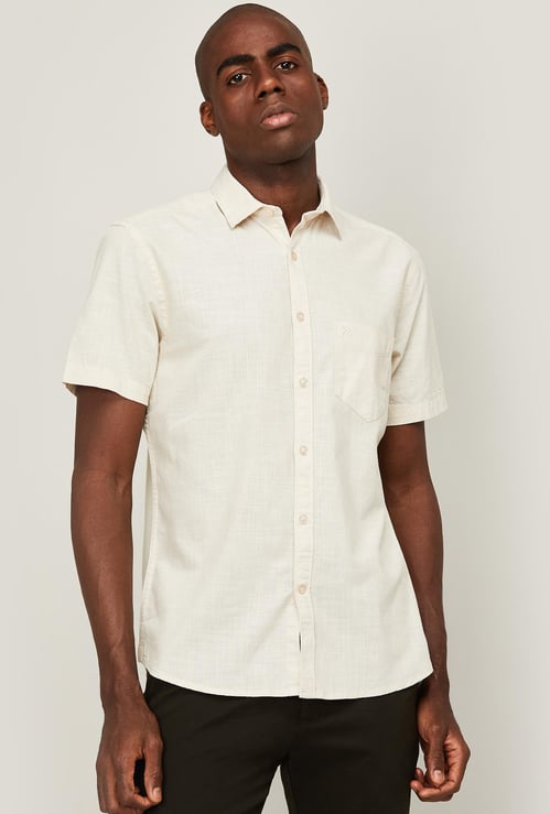 CODE Men Solid Regular Fit Casual Shirt