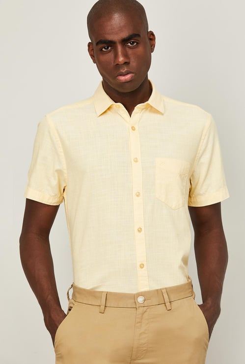CODE Men Solid Regular Fit Casual Shirt