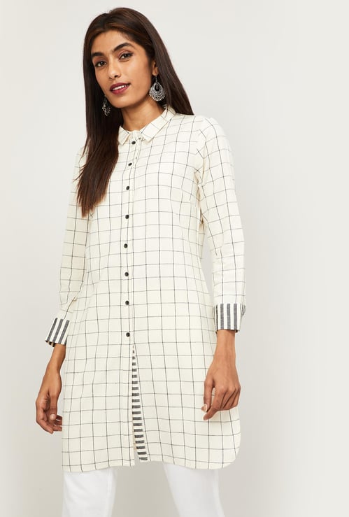 W Women Checked Straight Kurta