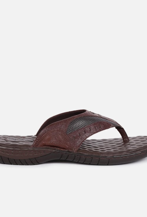 LEE COOPER Men Textured V-Shape Sandals