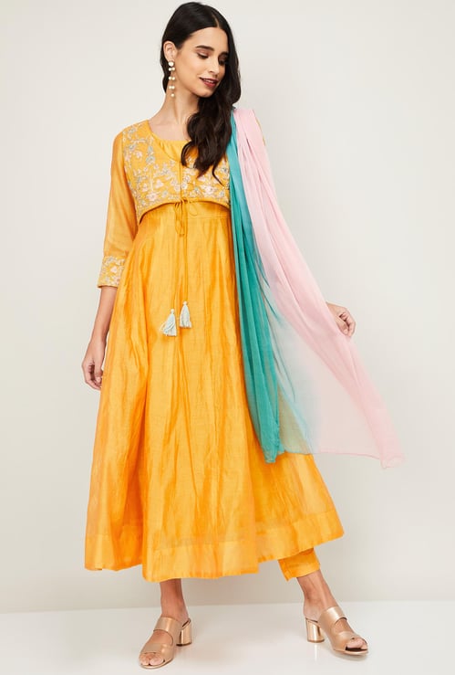 IMARA Women Solid Kurta with Jacket, Straight Pants and Dupatta