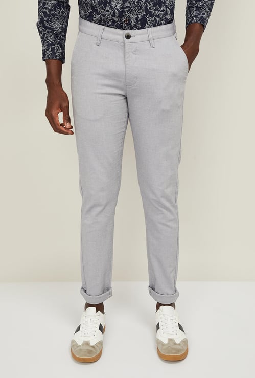 VH SPORTS Men Solid Slim Tapered Casual Trousers