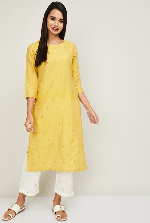 SPAN Women Embroidered Three-Fourth Sleeves Kurta
