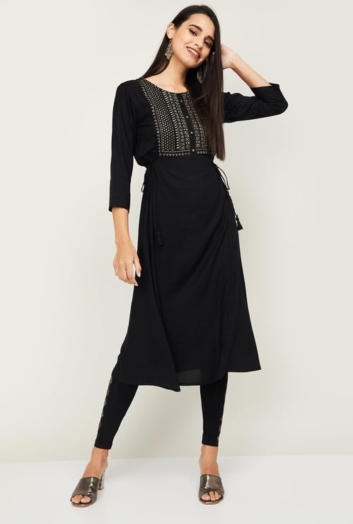 SPAN Women Embellished A-line Kurta