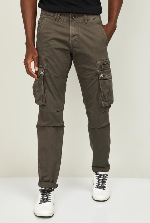 ROOKIES Men Solid Slim Tapered Fit Cargo Trousers