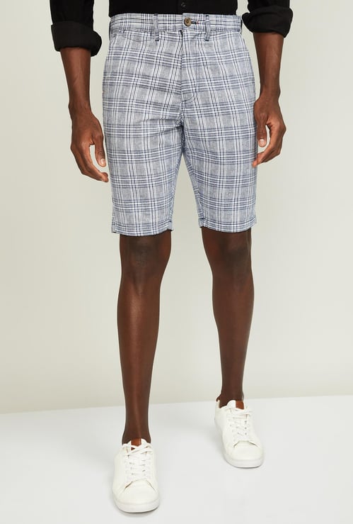 T-BASE Men Checked Regular Fit City Shorts