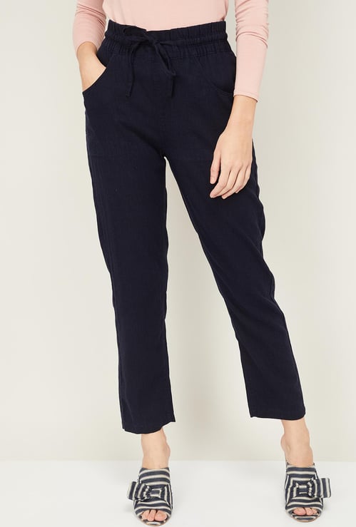 AND Women Solid Elasticated Pants