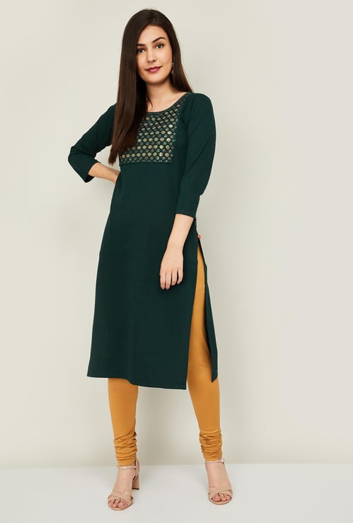 SPAN Women Yoke Embroidered Straight Kurta
