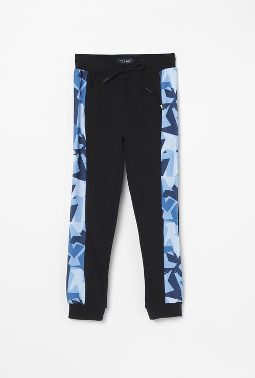 INDIAN TERRAIN Boys Printed Drawstring Waist Joggers