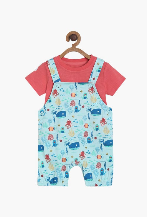 FS MINI KLUB Boys Printed Dungaree and a Solid T-shirt