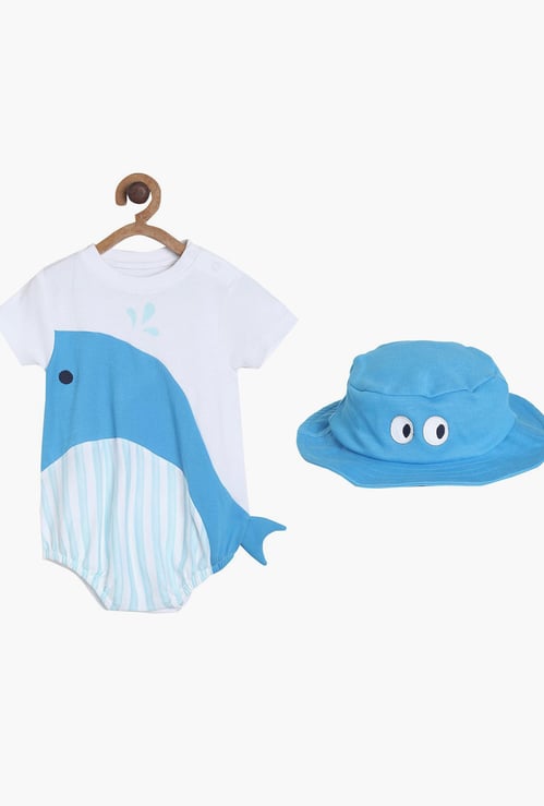 FS MINI KLUB Boys Printed Knitted Romper with Cap