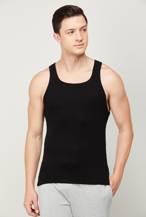 FAME FOREVER Men Solid Round Neck Inner Vest