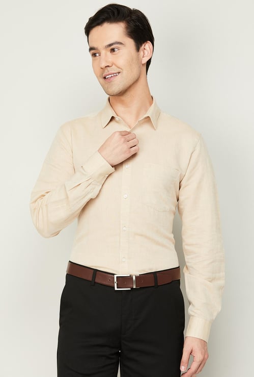 ARROW Men Solid Slim Fit Formal Shirt