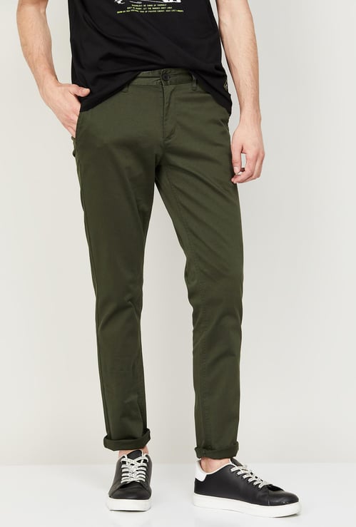 FAME FOREVER Solid Slim Tapered Chinos