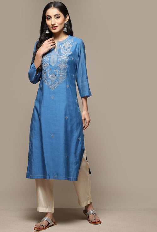 Buy Indian Ethnic Wear for Women Online in India | Lifestyle Stores