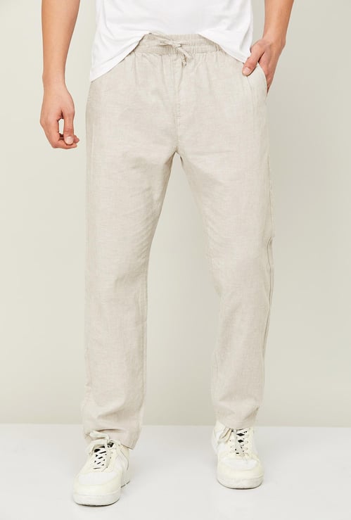 FAME FOREVER Solid Slim Tapered Trousers
