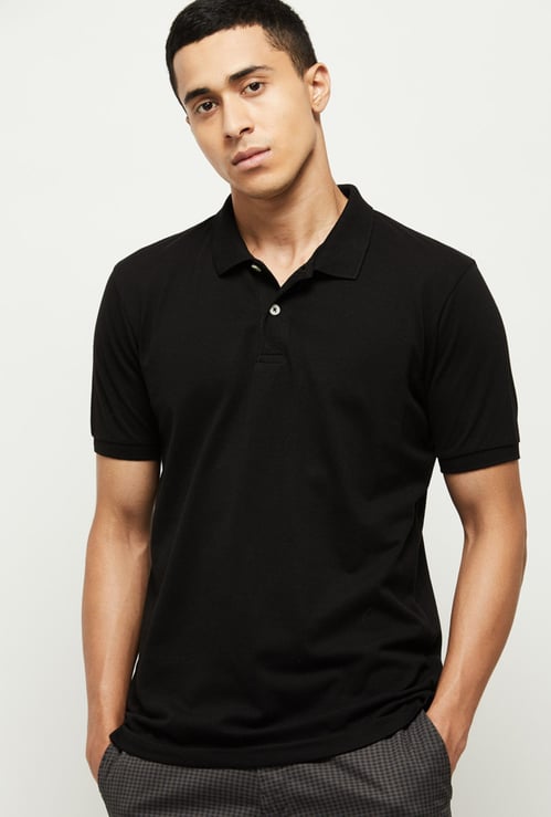 Men Solid Slim Fit Polo T-shirt 