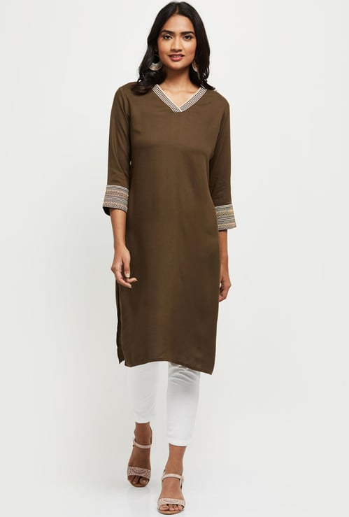 Women Solid Straight Kurta 