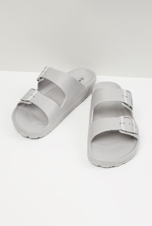 MAX Men Solid Slip-On Sliders