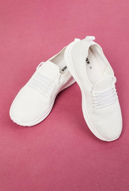 Women Textured Sports Shoes