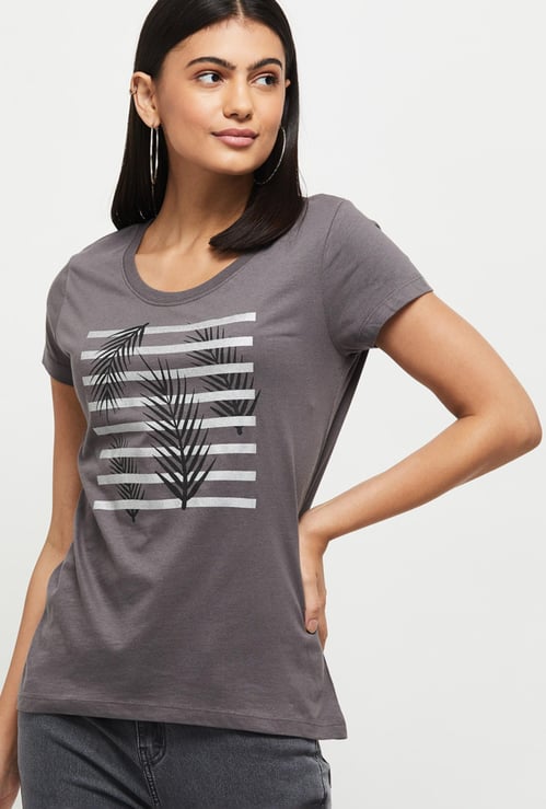 Women Printed Round Neck T-shirt