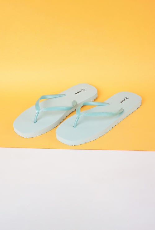 Women Solid Flip Flops