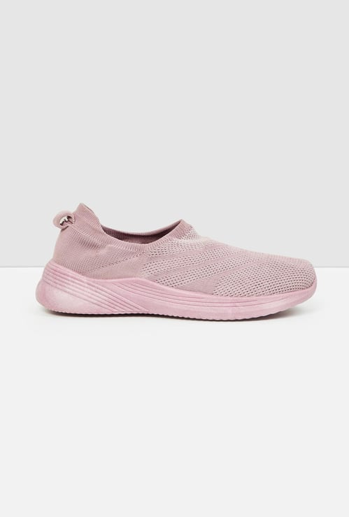 Women Textured Slip-On Sports Shoes