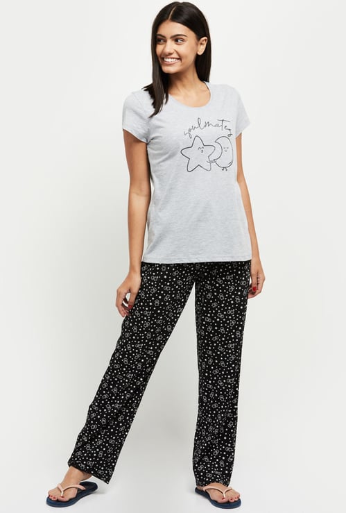 Women Printed Round Neck T-shirt with Elasticated Pyjamas 