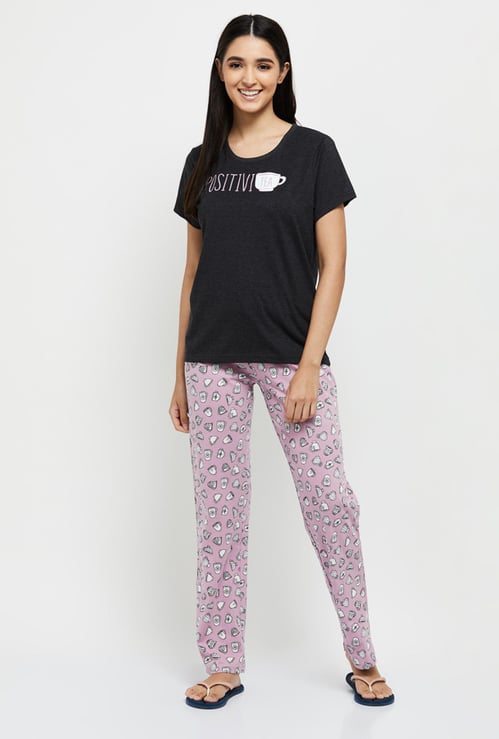 Women Printed Round Neck T-shirt with Elasticated Pyjamas 