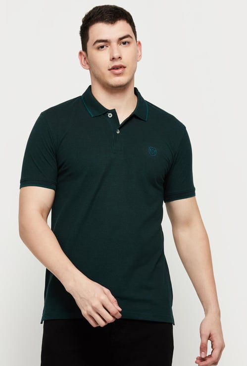 Men Textured Slim Fit Polo T-shirt with Contrast Tipping